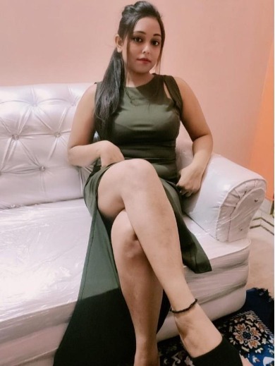 female Call Girls in Zirakpur